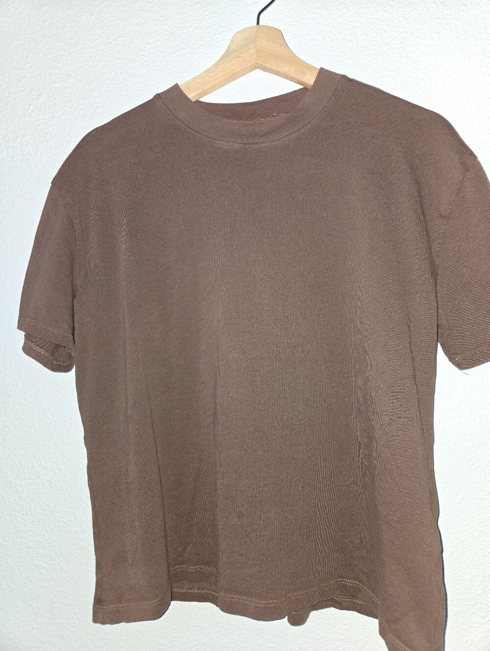 A&F Soft Essentials Tee Brown Size Small